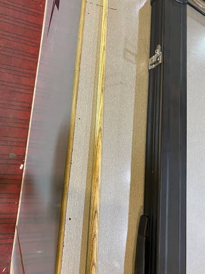 Two piece snooker cue box 10 buy 10 condition