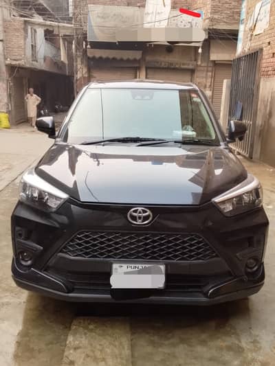 Toyota Raize Z 1.0 2022/2025 [ URGENT SALE ]