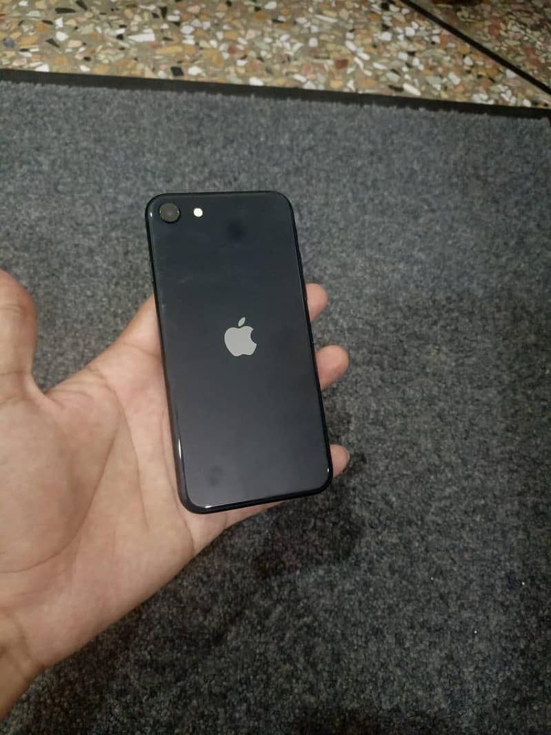 Apple iPhone SE3 3