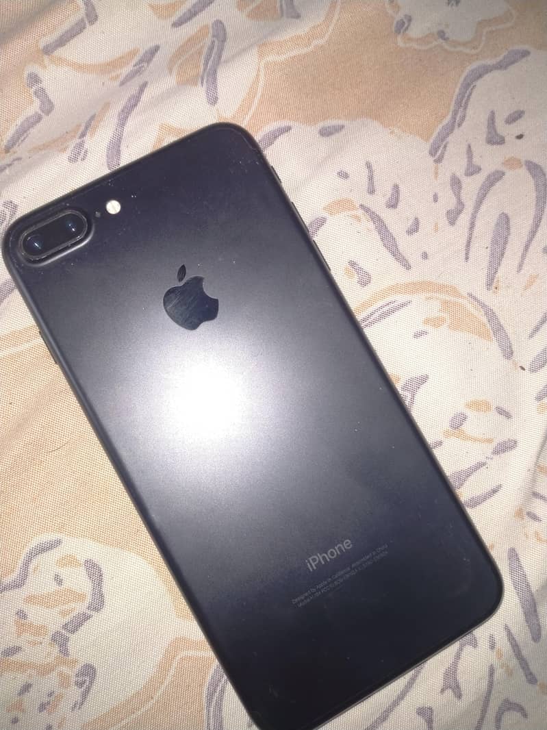 Apple iPhone 7 Plus 0