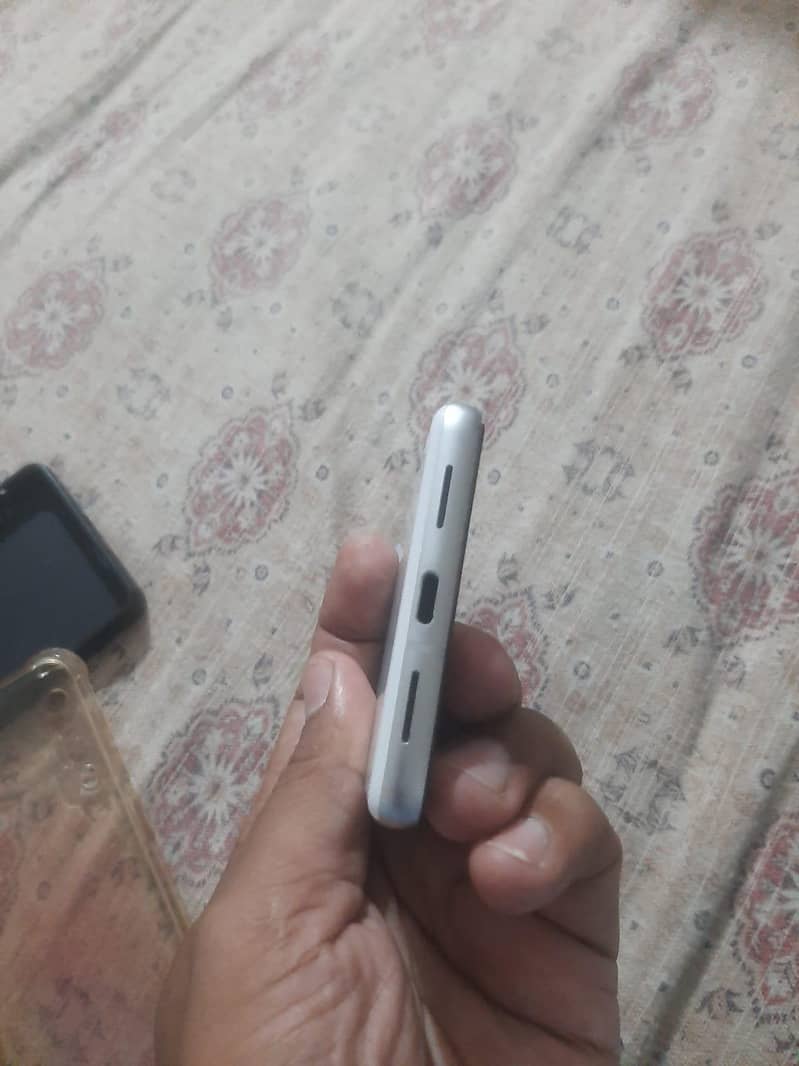 Google Pixel 7 3