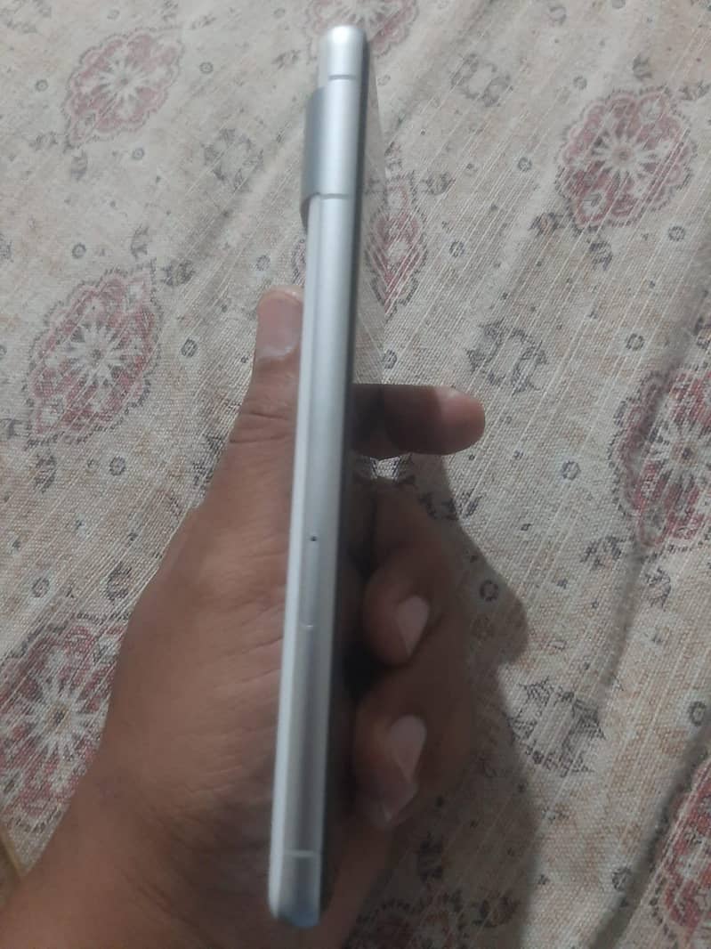 Google Pixel 7 5