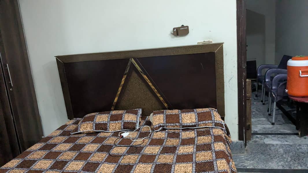 Double Bed 0