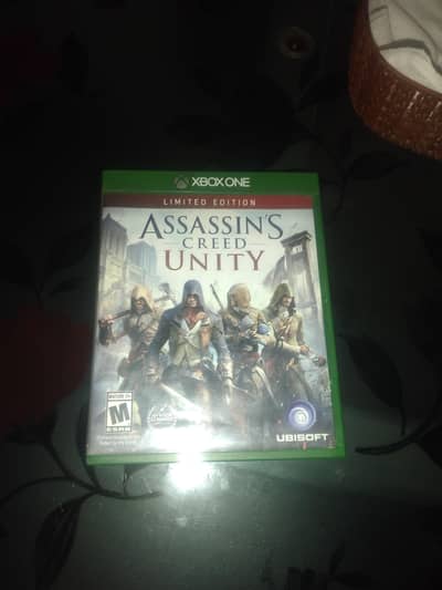 XBOX ONE GAME ASSASSINS CREED UNITY LIMITED EDITION IN 10/10 CONDITION