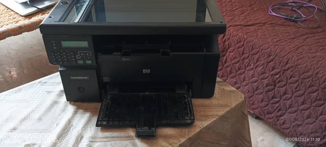 Low price All in one with 10/10 condition printer for sale