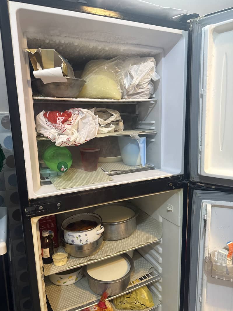 Orient refrigerator excellent condition and powerful cooling 3