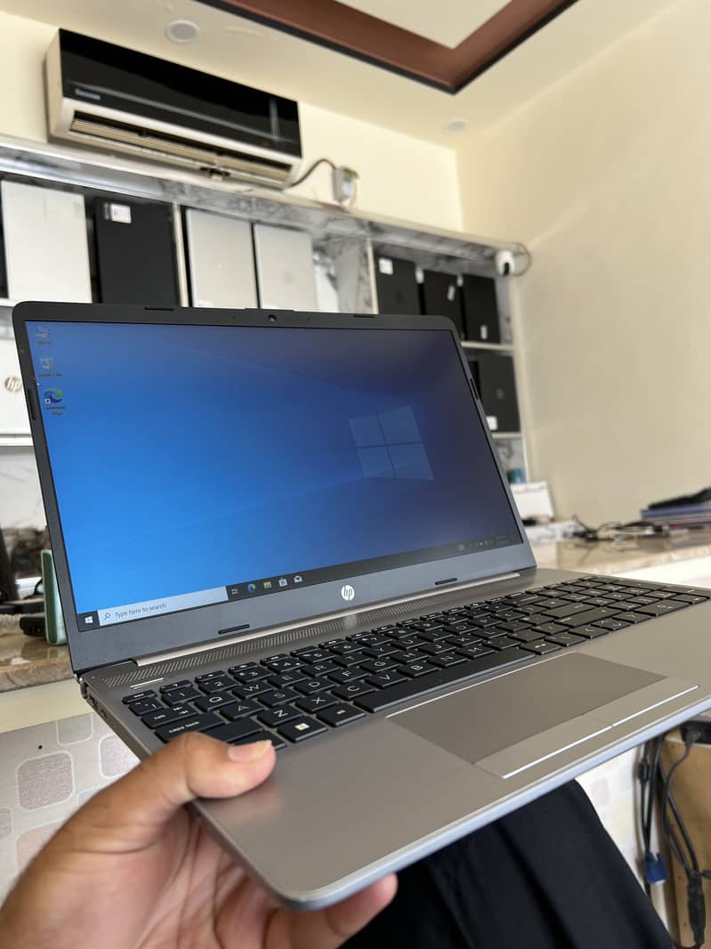HP Ryzen 5 1