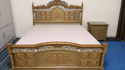 Double bed with dressing & 1side table in good condition