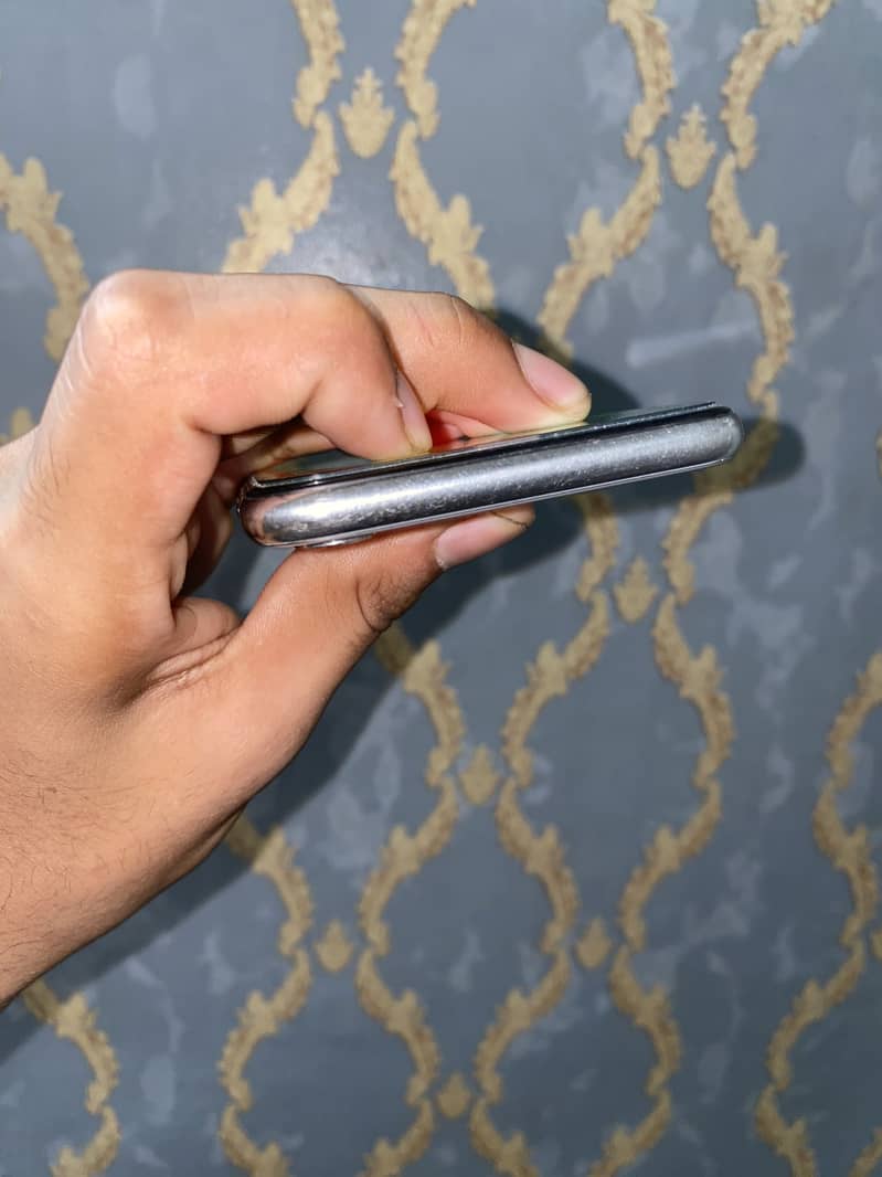 Apple iPhone X 2