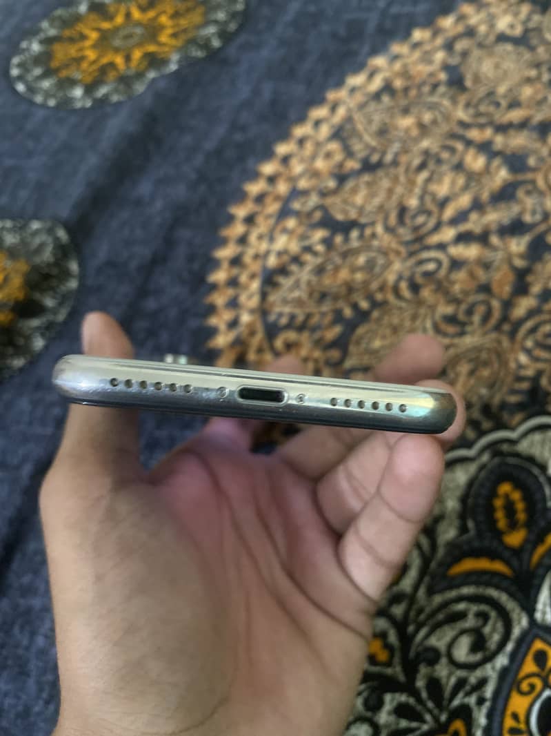 Apple iPhone X 2