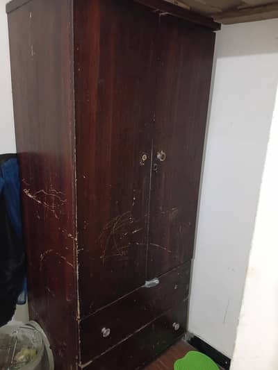 Almirah wooden + clothes hanging box