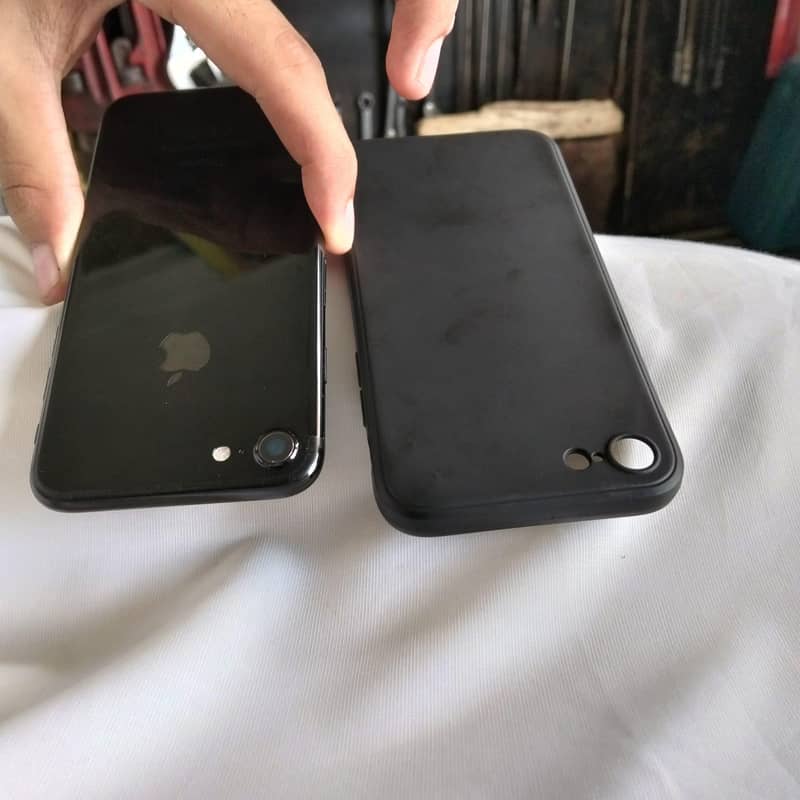 Apple iPhone 7 4
