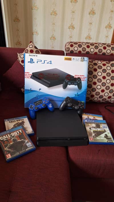 PlayStation 4 slim 1tb