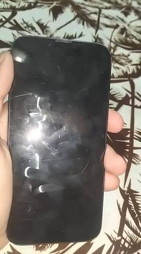 Apple iPhone 14 4