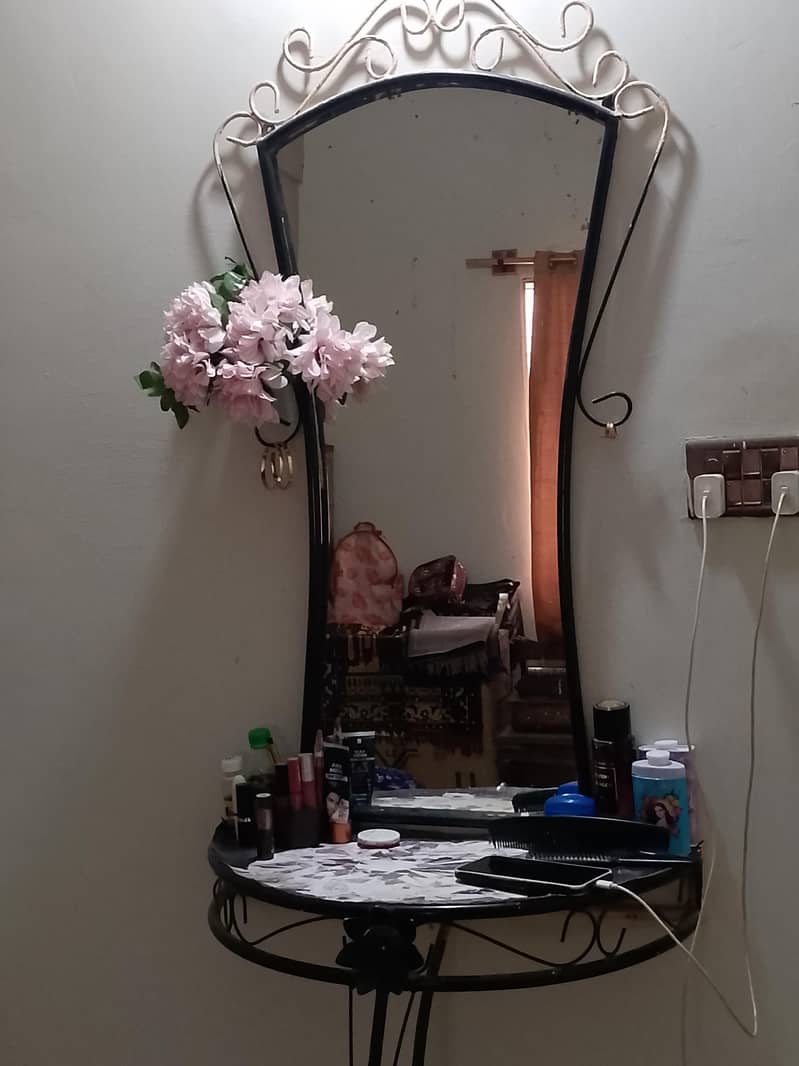 dressing table 2