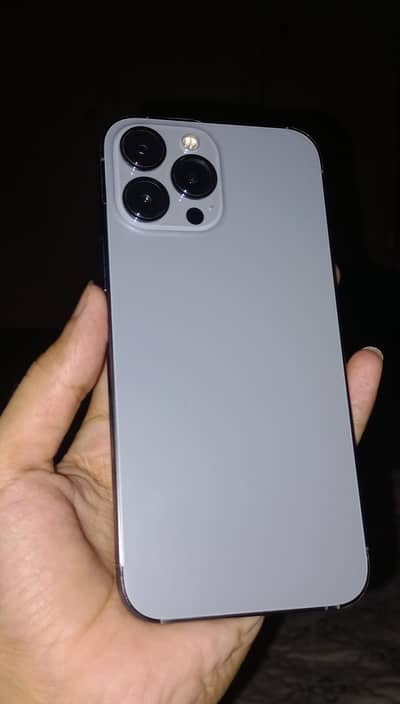 iPhone 13 Pro Max with box