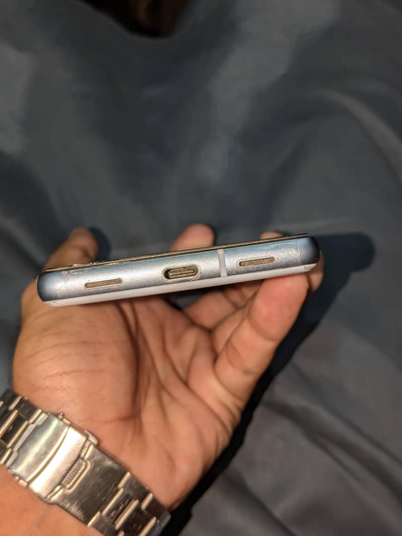 Google Pixel 7a 4