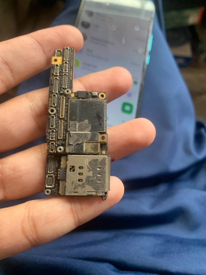 Apple iPhone X 0