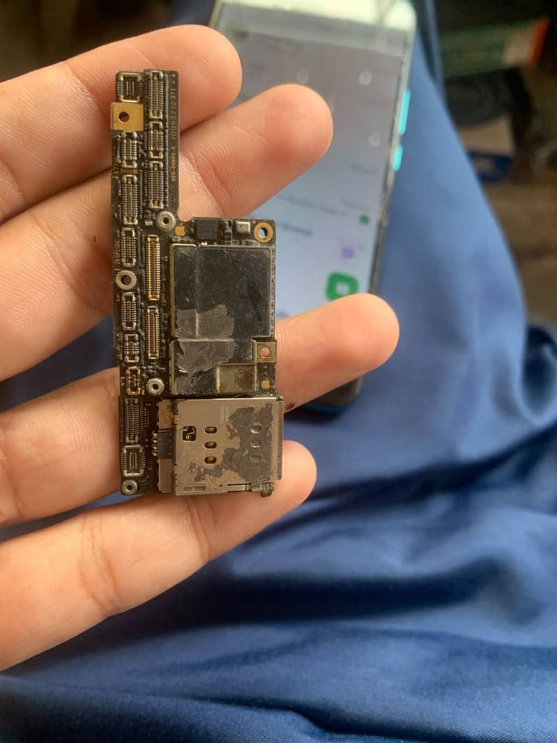 Apple iPhone X 1