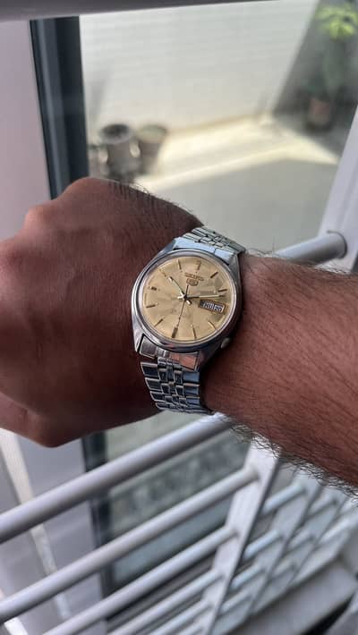 Seiko 5 Golden Dial