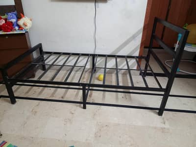 single iron bed for sale