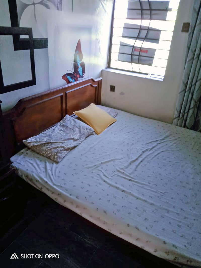 FURNITURE BED, DRESSING TABLE, SIDE TABLE 1