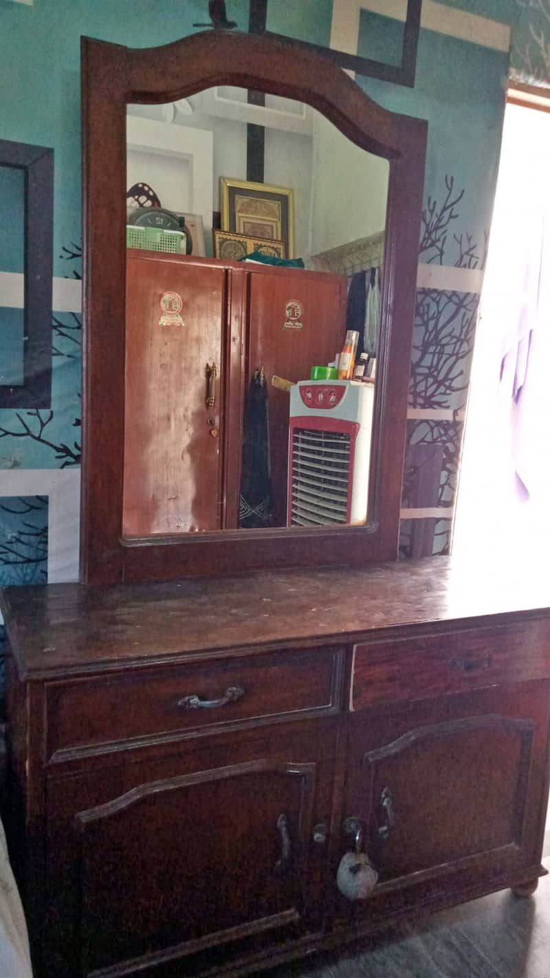 FURNITURE BED, DRESSING TABLE, SIDE TABLE 5