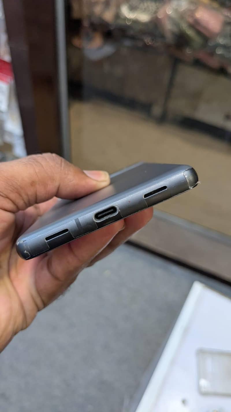 Google Pixel 7a 5