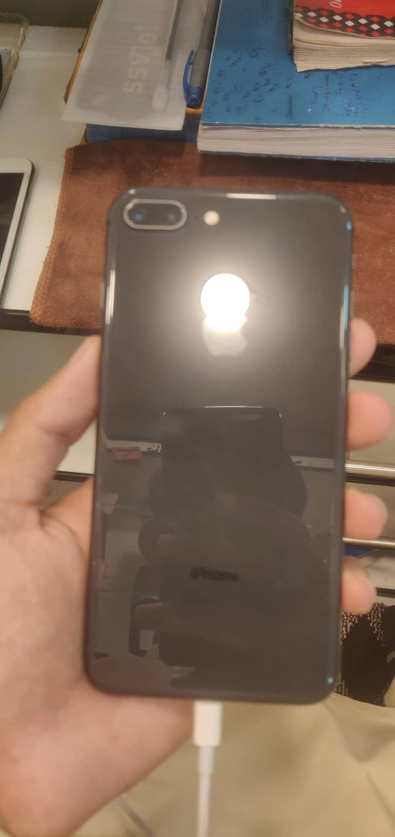 Apple iPhone 8 Plus 0