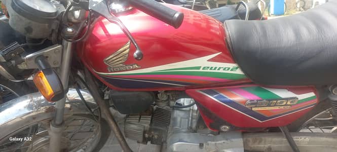 HONDA 100 ANTIQUE BIKE TOTAL GENIUNE 1ST OWNER