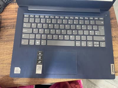 Lenovo laptop 4/128