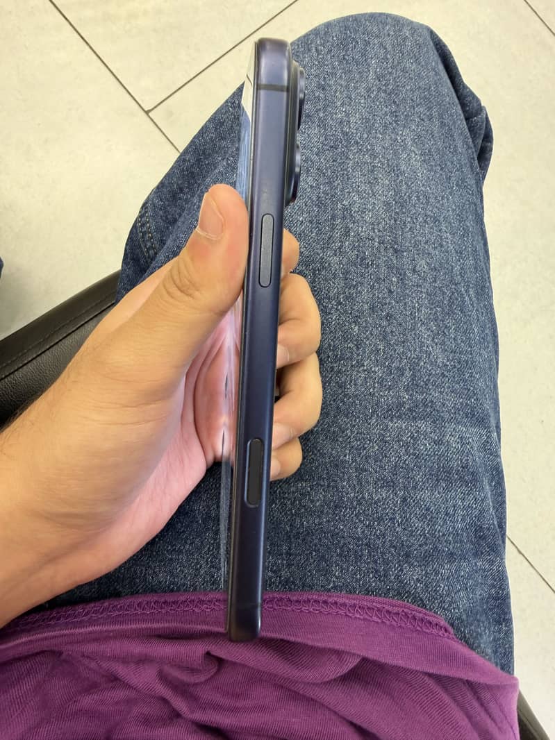 Apple iPhone 17 Pro Max 1