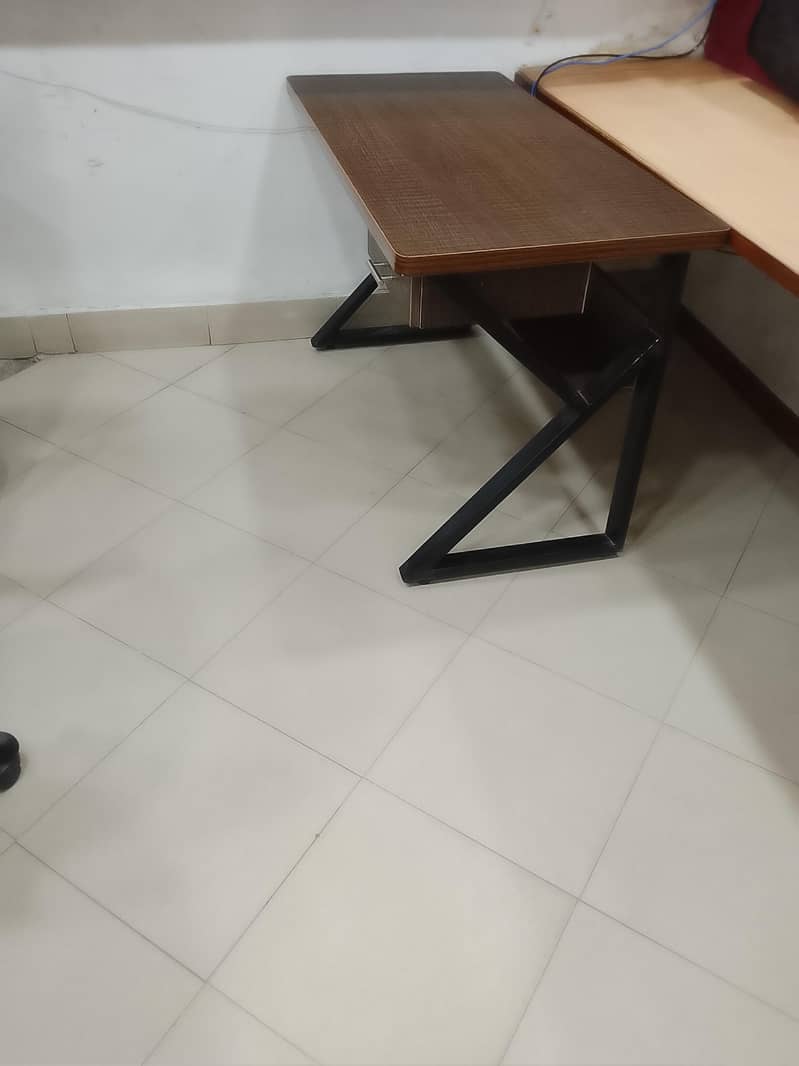 office table 0