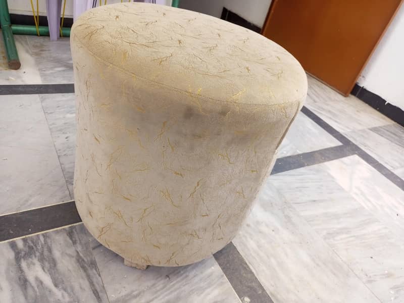 Dressing Stool For sell 4