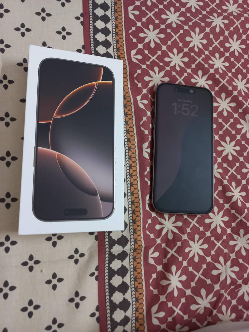 Apple iPhone 16 Pro 0