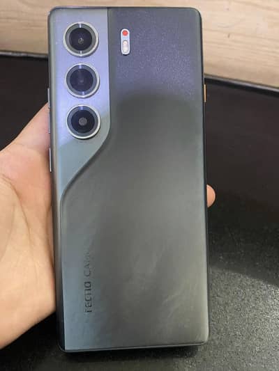 Tecno CAMON 40 Pro