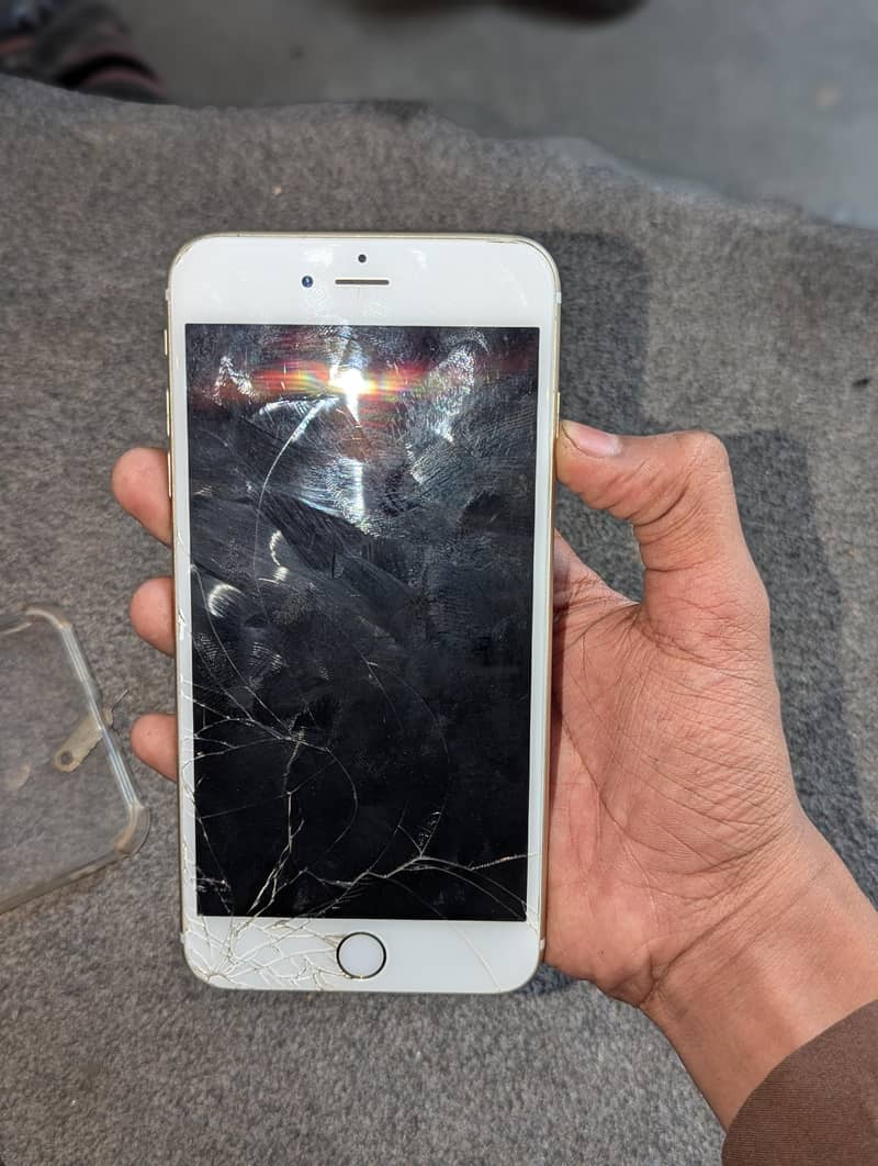 Apple iPhone 6 Plus 2