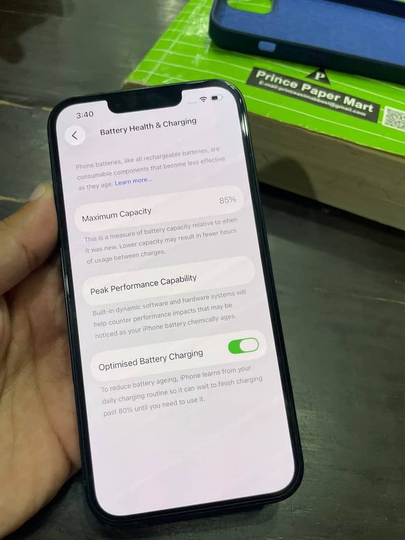 Apple iPhone 13 2