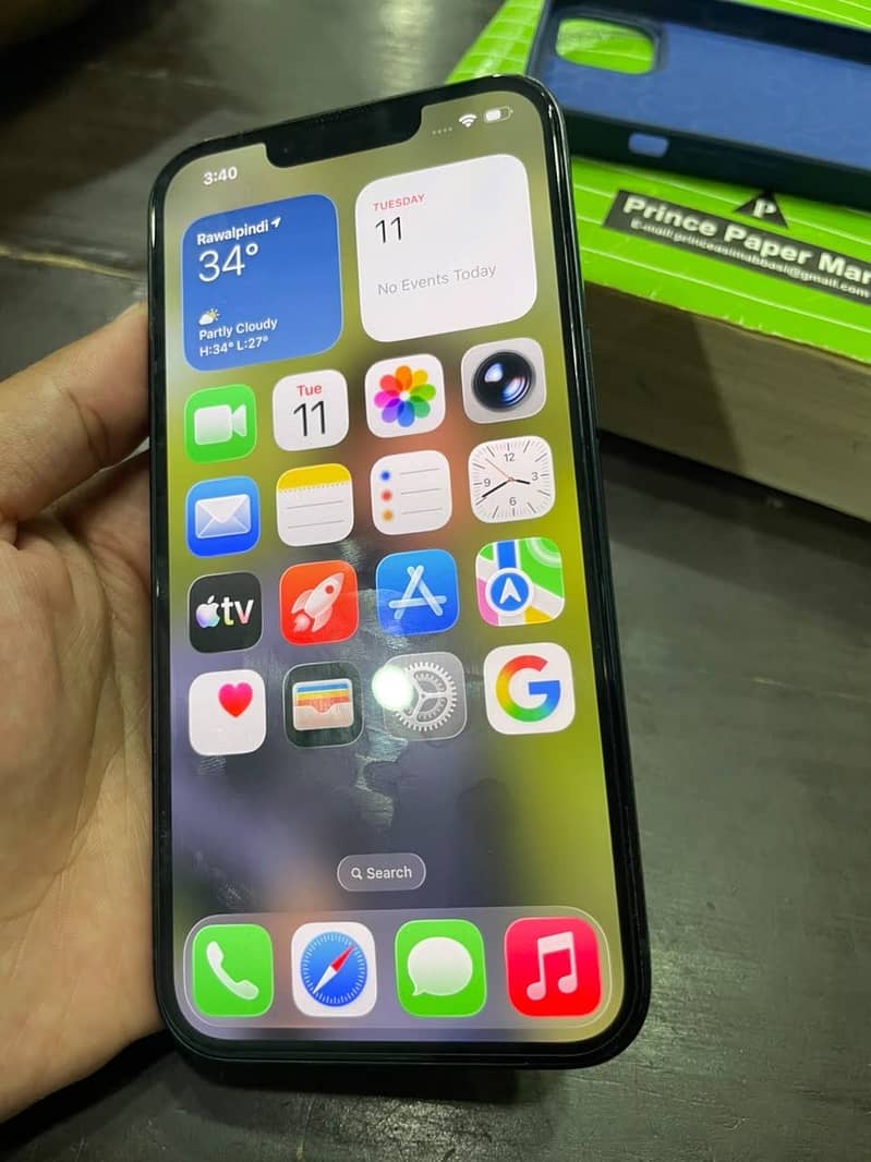 Apple iPhone 13 7