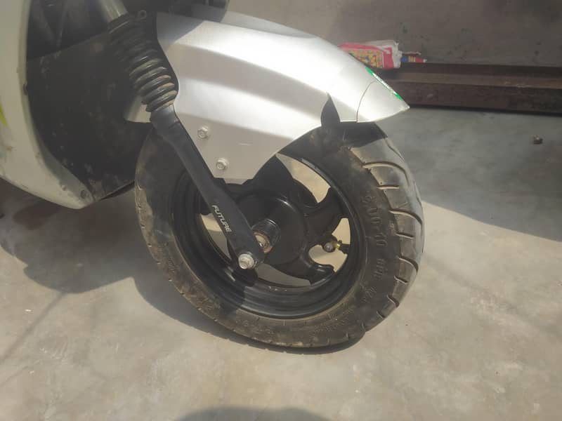 YJ Future/ Mehran model 5