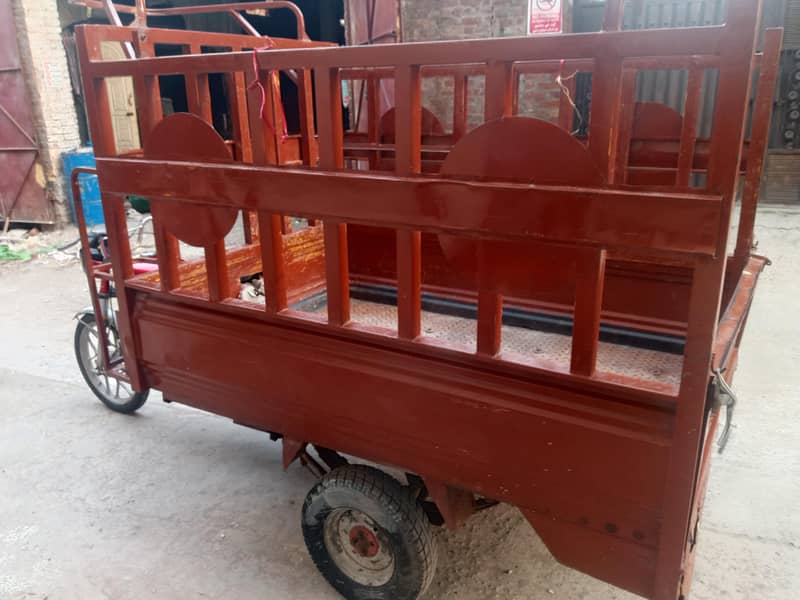 united loader riksha 4