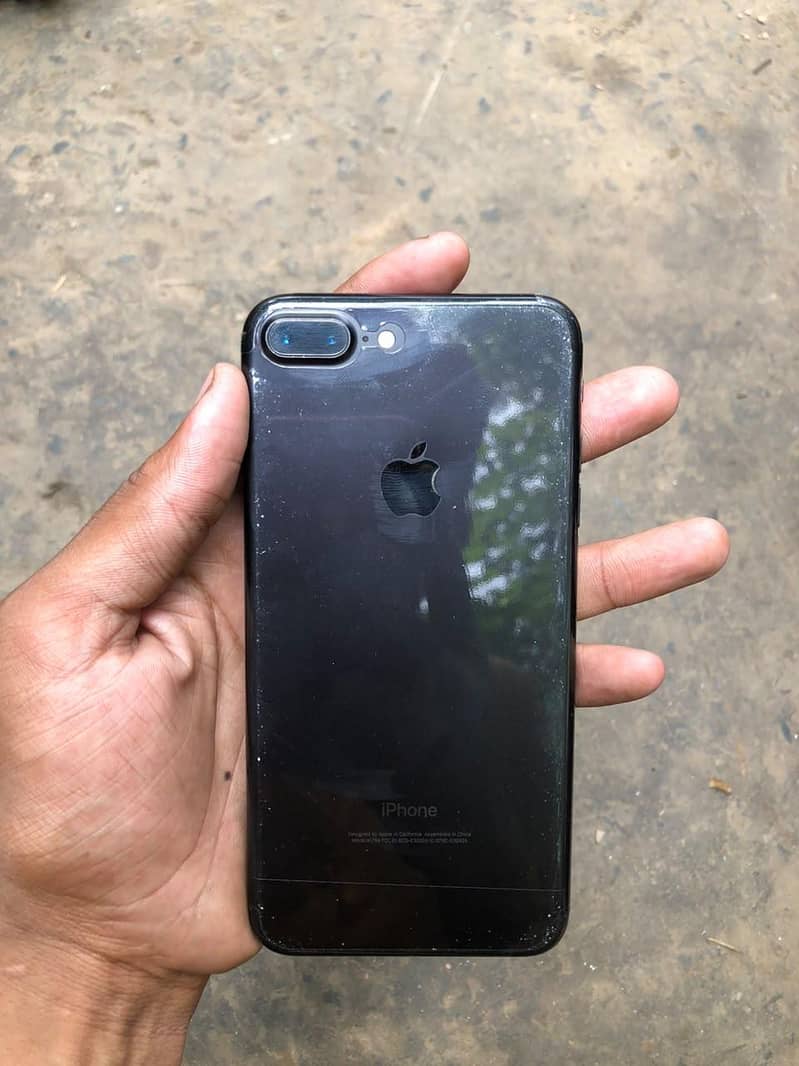 Apple iPhone 7 Plus 5