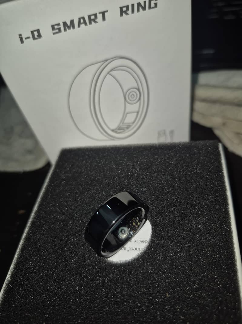 smart ring with gesture control 4
