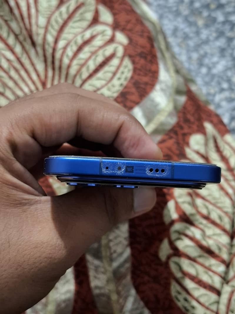 infinix note 60 pro 4
