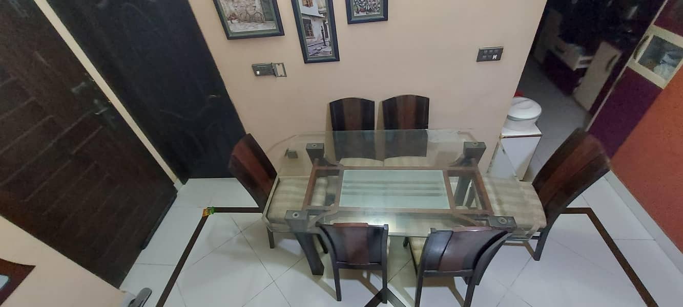 6 seater used Dining Table 1