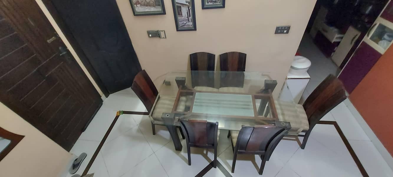 6 seater used Dining Table 2