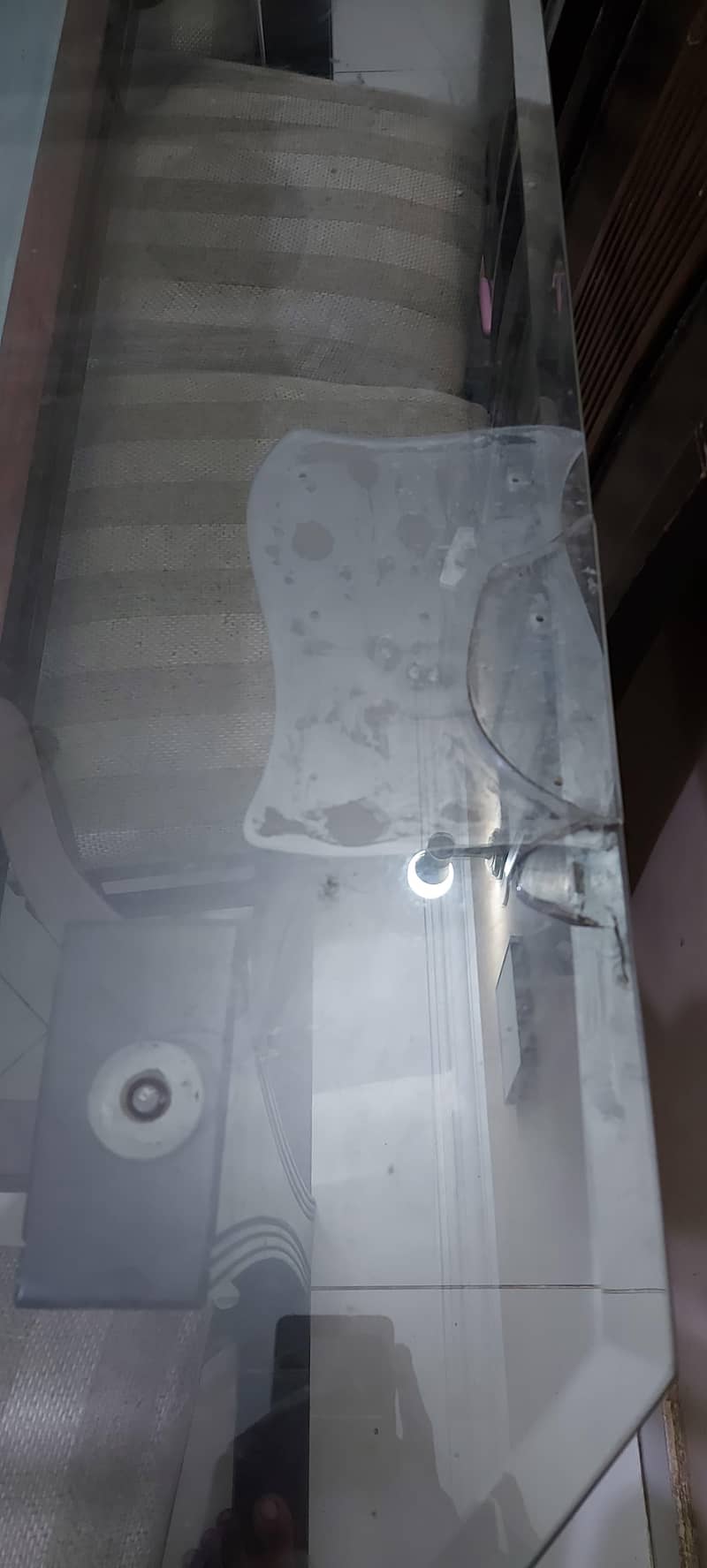 6 seater used Dining Table 9