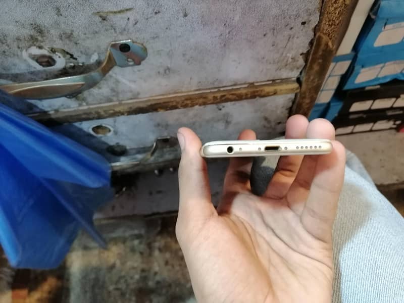 Apple iPhone 6 4