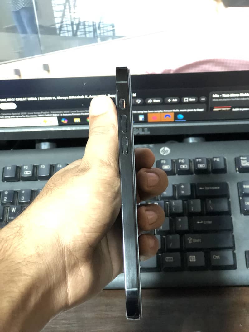 Apple iPhone 14 Pro Max 3