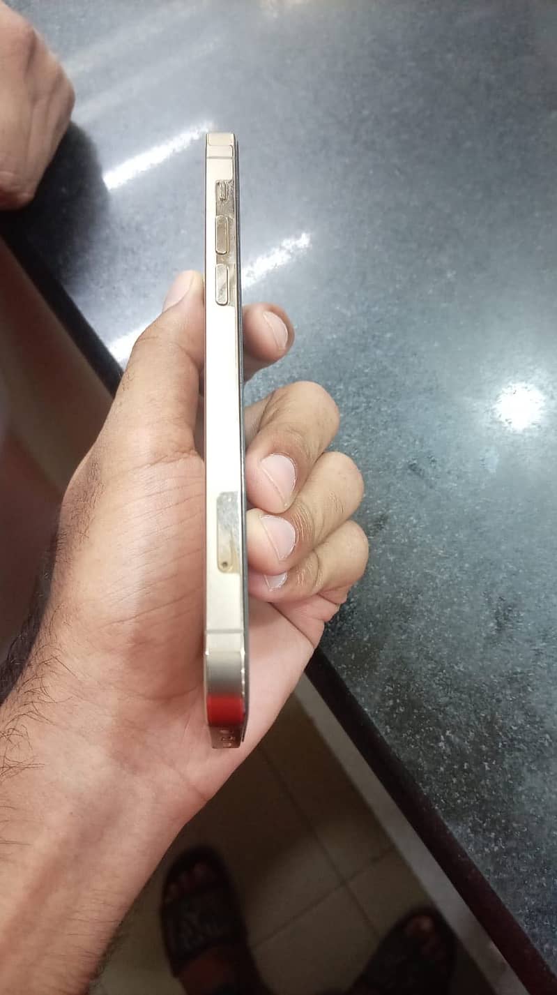 Apple iPhone 12 pro 2